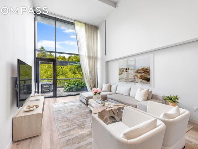 Condo for sale in Arverne, New York