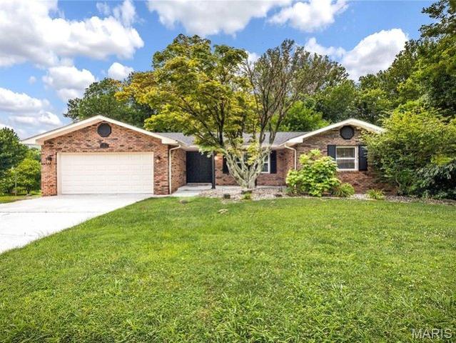 House for sale in Glen Carbon, Illinois