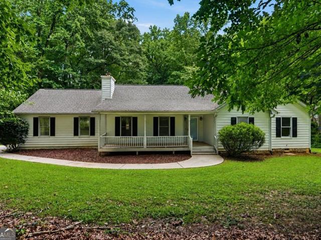 House for sale in Sharpsburg, Georgia