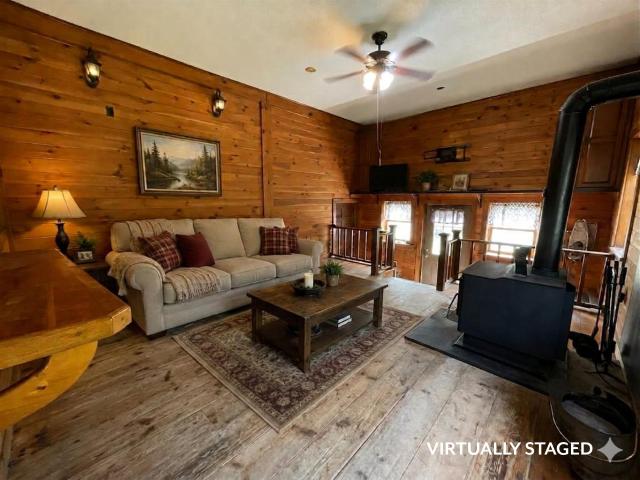 House for sale in Richmond, Cheshire County