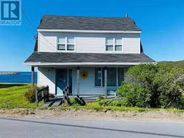 House for sale in Hant's Harbour, Newfoundland And Labrador