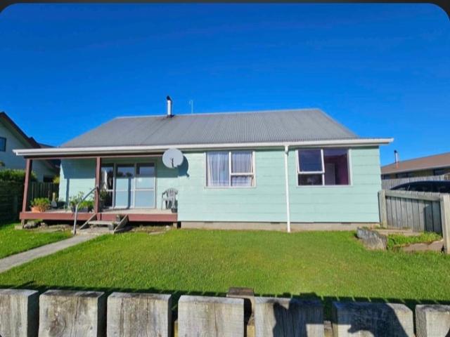 House for rent in Fairdown, West Coast