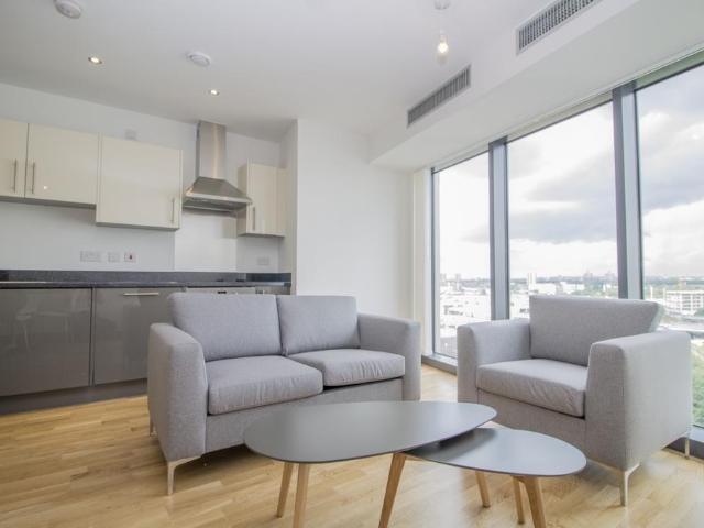 Apartment for rent in Mill Meads, Greater London