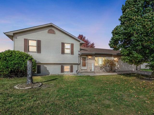 House for sale in Oshkosh, Winnebago County