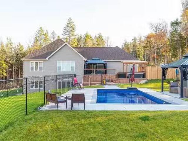 House for sale in Hammond's Plains, Nova Scotia