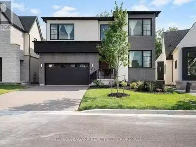 House for sale in Niagara, Ontario
