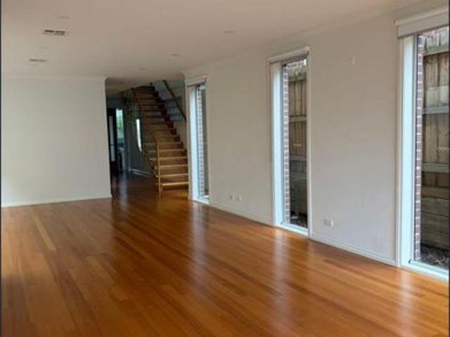 Townhouse for rent in Camerons Creek, Victoria