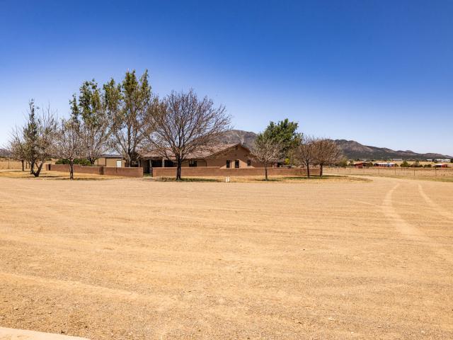 House for sale in Edgewood, New Mexico