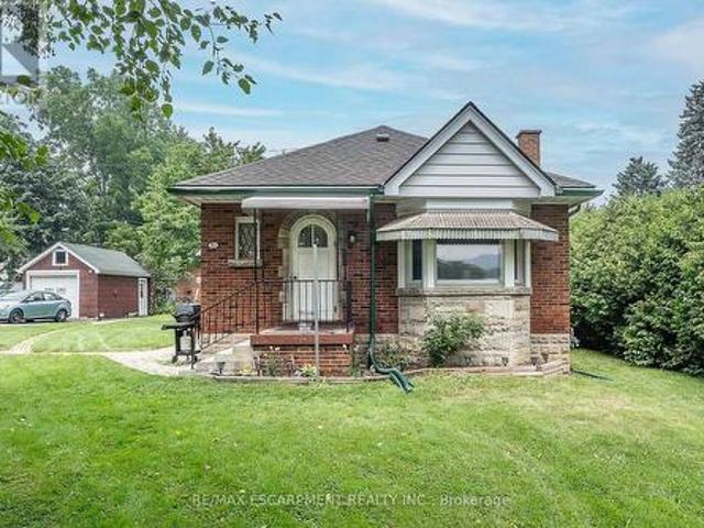 House for sale in Ancaster, Ontario