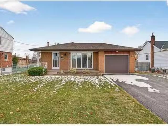 House for sale in Ancaster, Ontario