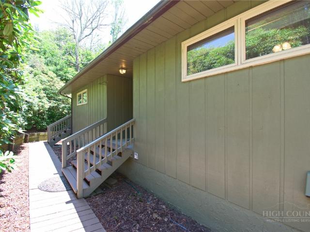 House for sale in Avery, North Carolina