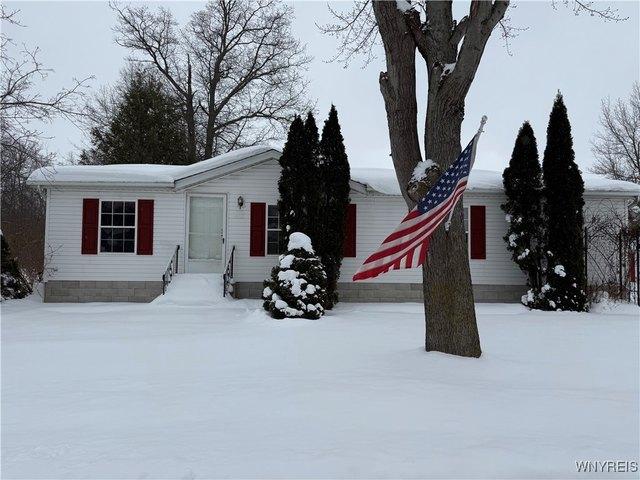House for sale in Niagara, New York