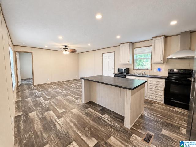 House for sale in Aldridge, Parrish