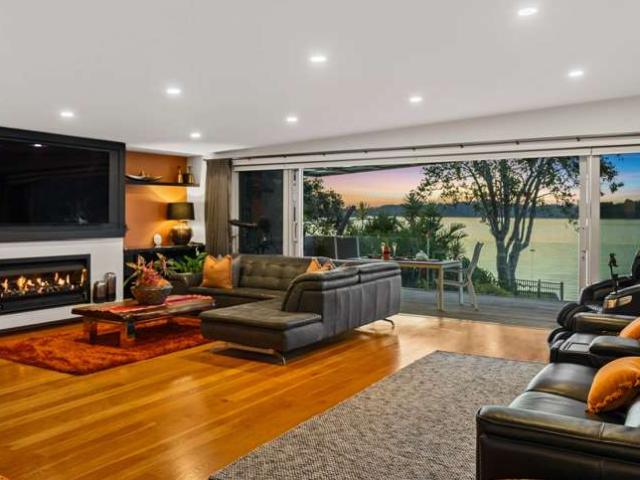 House for sale in Paremoremo