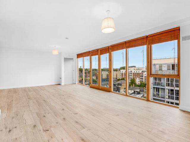Apartment to rent in Bluebell, North Tipperary