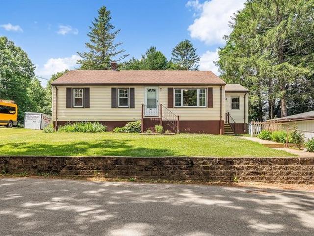 House for sale in Leicester, Massachusetts