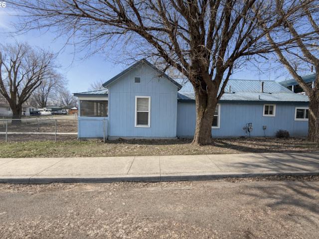 House for sale in Oregonia