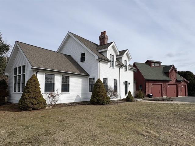 House for sale in Deerfield, Massachusetts