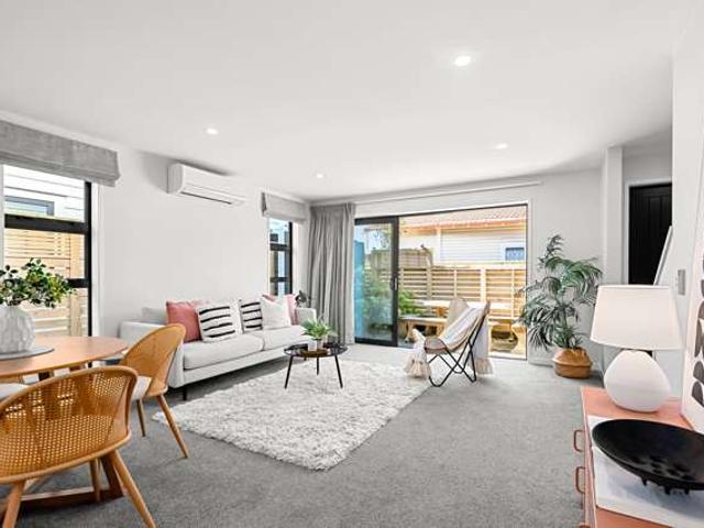 House for sale in Days Bay, Wellington