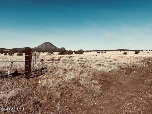 Land for sale in Ash Fork, Arizona