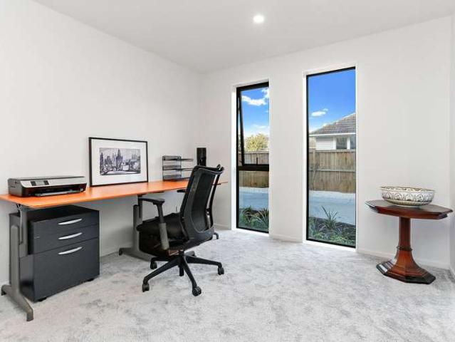 Townhouse for rent in Panmure