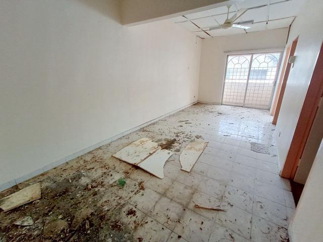 Apartment for sale in Malaka