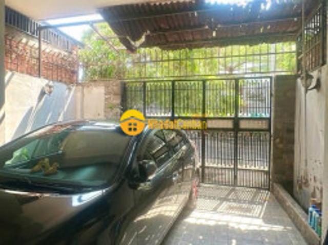 Nhà mặt phố bán