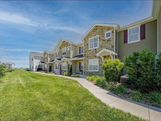 House for sale in Prairie Lake Plaza, Lincoln