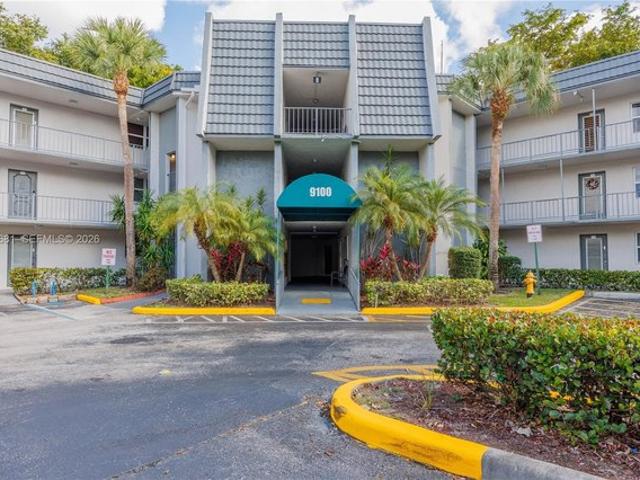 Condo for sale in Tamarac, Florida