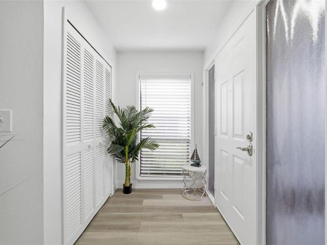 Townhouse for sale in Seminole, Florida