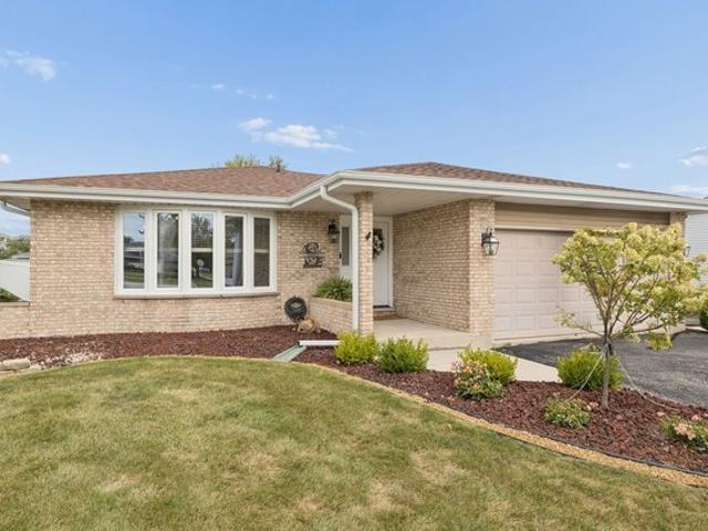 House for sale in Westwood, Orland Hills