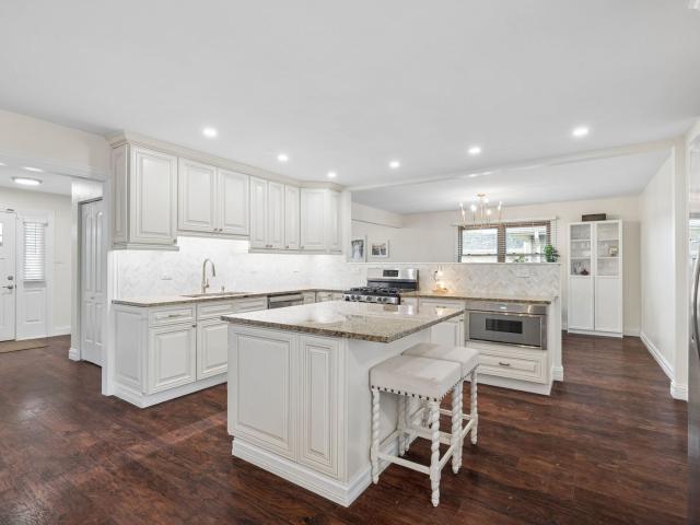 House for sale in Westwood, Orland Hills
