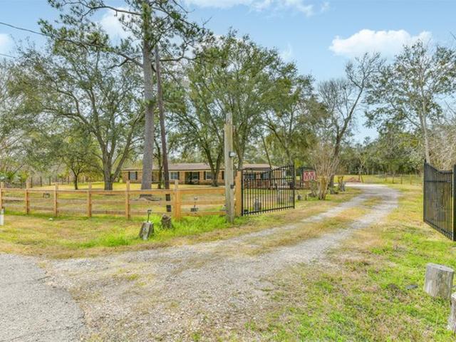 House for sale in Hitchcock, Galveston County