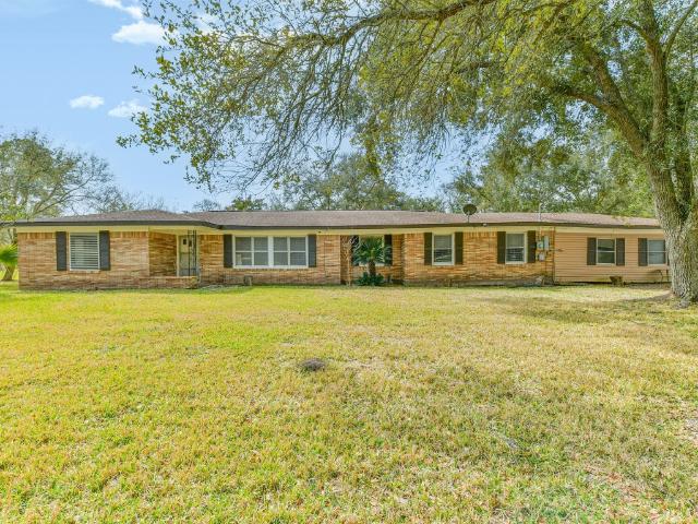 House for sale in Hitchcock, Texas