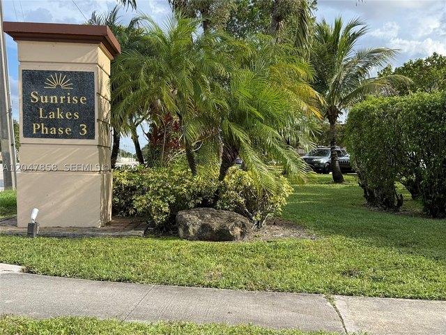 Condo for sale in Sunrise, Florida