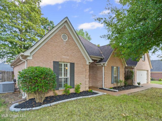 House for sale in Olive Branch, DeSoto County