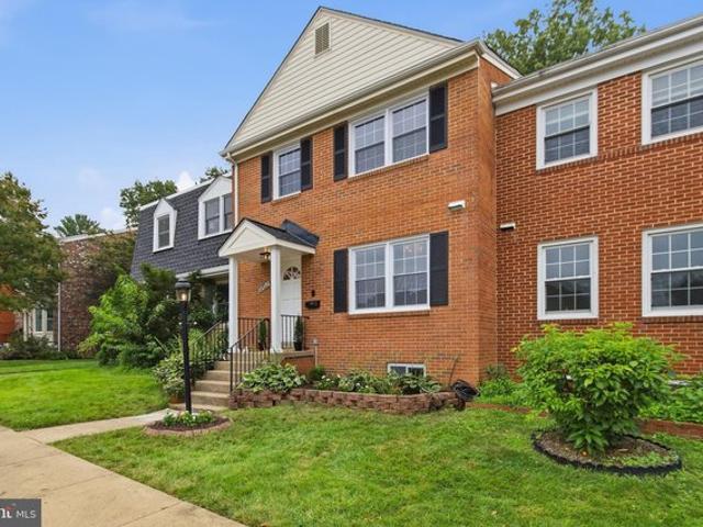 Townhouse for sale in Virginia