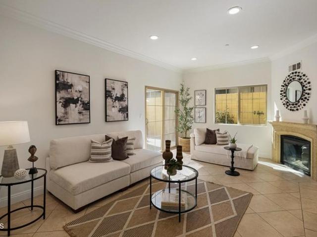 Townhouse for sale in Downey, California