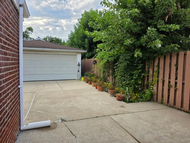 Property for rent in Morton Grove, Illinois