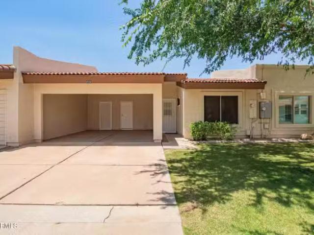 Condo for sale in Peoria