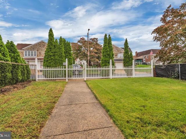 Townhouse for sale in Northeast Philadelphia, Philadelphia