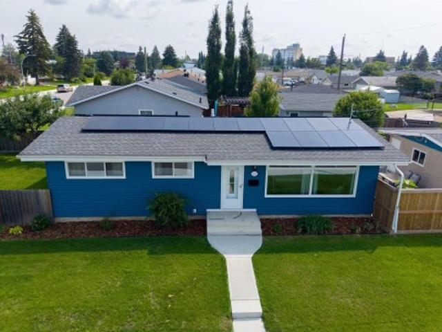 House for sale in Wedgewood, Alberta