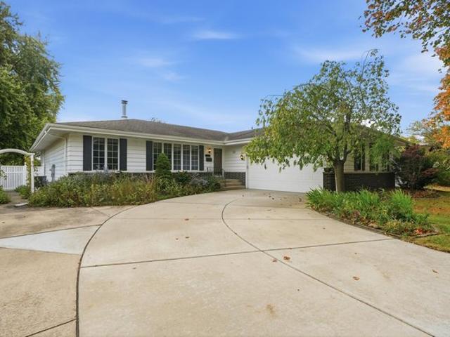 House for sale in Munster, Lake County