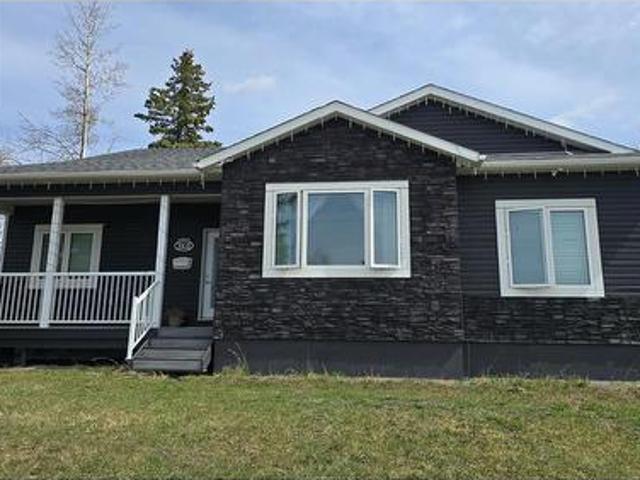 House for sale in Dawson Creek, British Columbia