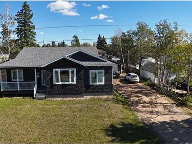 House for sale in Dawson Creek, British Columbia