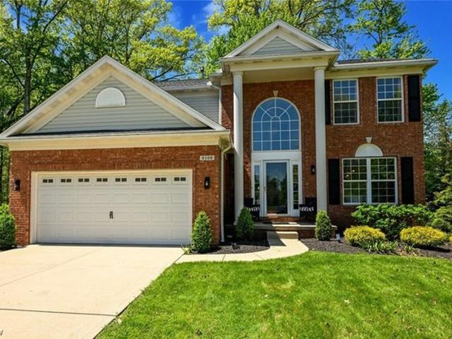 House for sale in Summit, Ohio