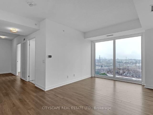 House for rent in Etobicoke—Lakeshore, Toronto