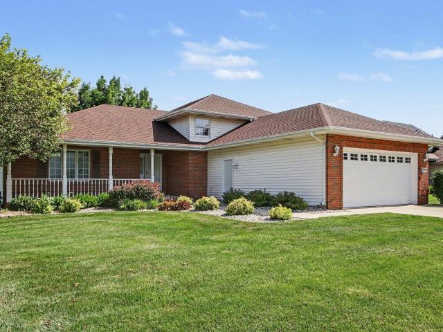 House for sale in Crown Point, Indiana