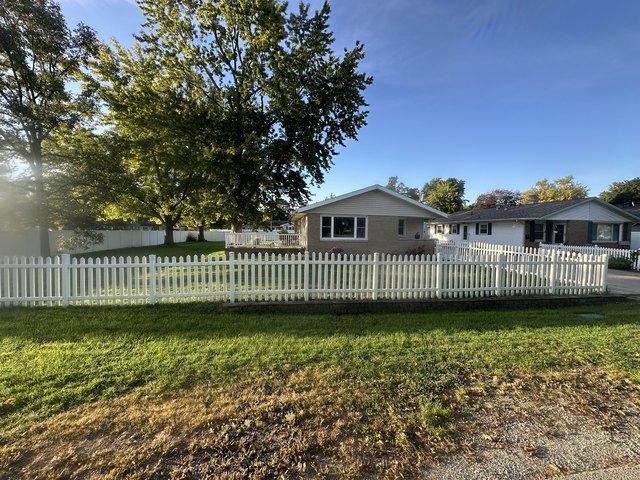 House for sale in Pontiac, Livingston County