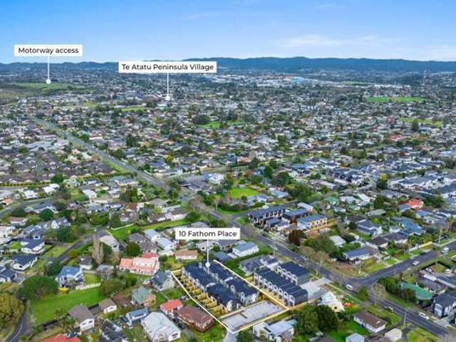 Townhouse for rent in Te Atatū Peninsula, Henderson-Massey